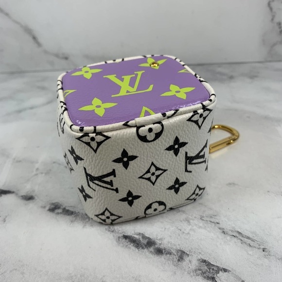 Louis Vuitton Giant Cube Monogram Purple/Black/White Coin Purse Chain Case LV - Picture 3 of 12